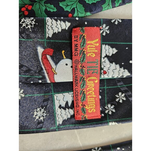 Set Three Greetings Ties Holiday Season, Set Of 3 Vintage Christmas Ties - Picture 7 of 8